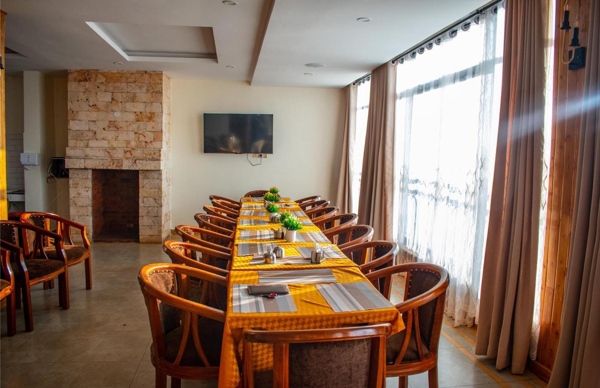 Angani Resorts & Spa Limited Shamenei Exteriör bild