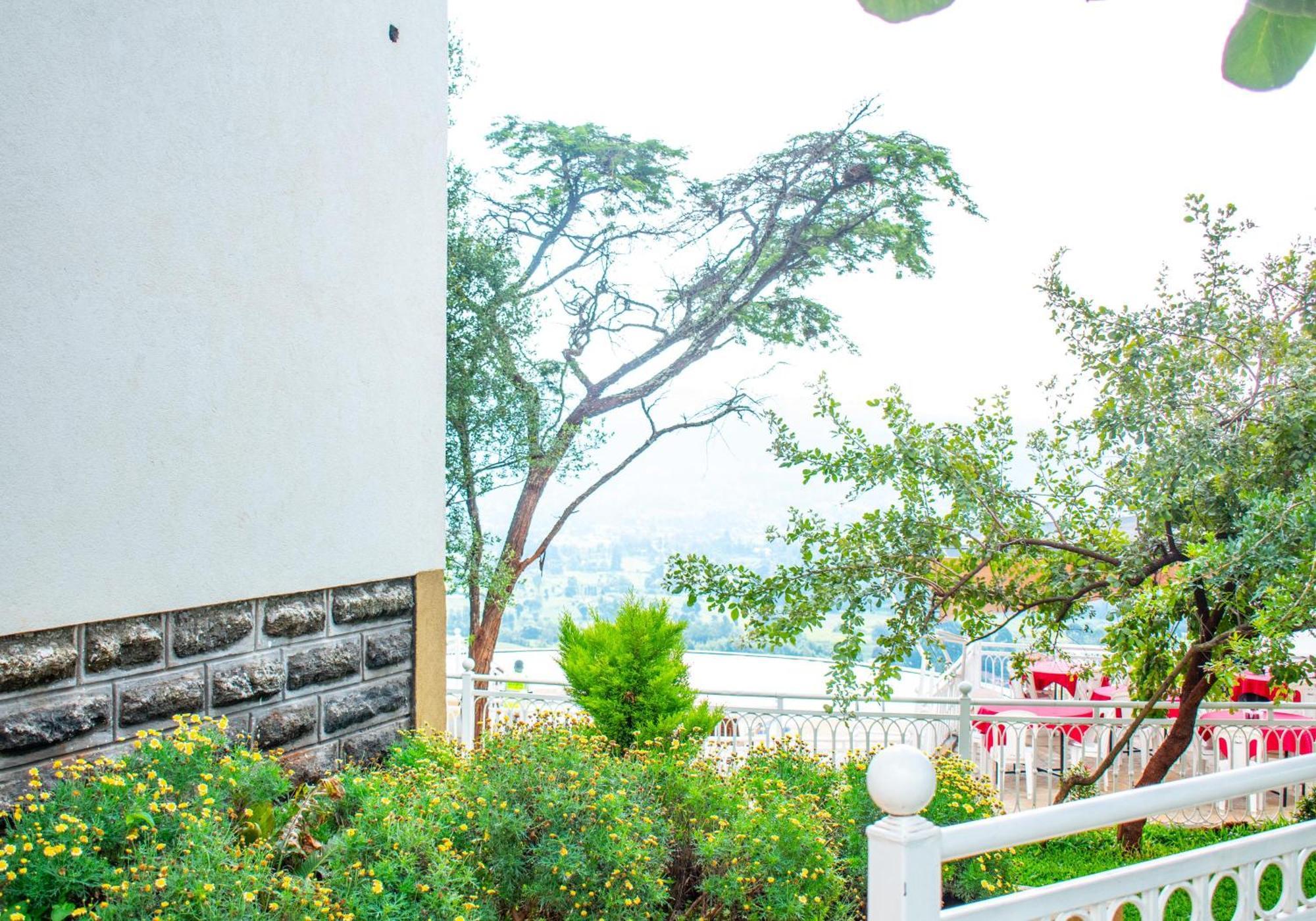 Angani Resorts & Spa Limited Shamenei Exteriör bild