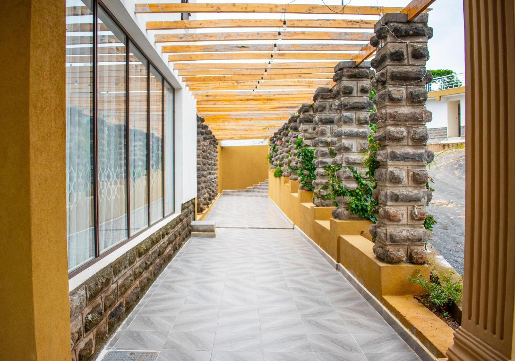 Angani Resorts & Spa Limited Shamenei Exteriör bild